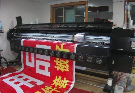  兴化喷绘广告分辨率是多少？