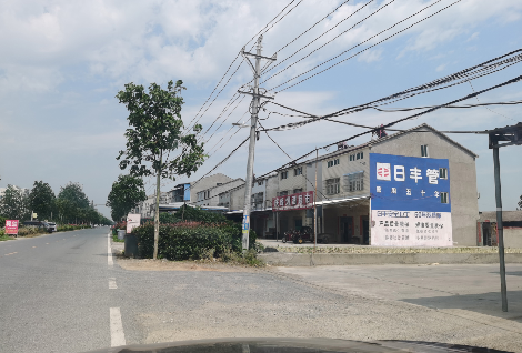  兴化如何能保证墙体广告的醒目性？